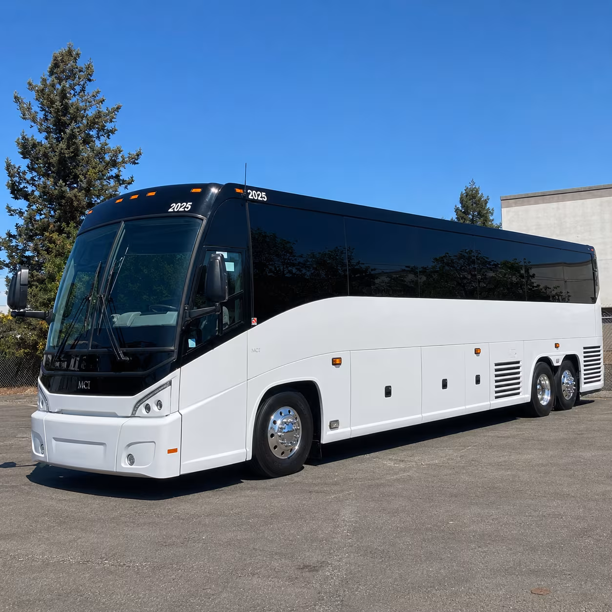 charter bus rentals for shift workers at syracuse area warehouses and plants