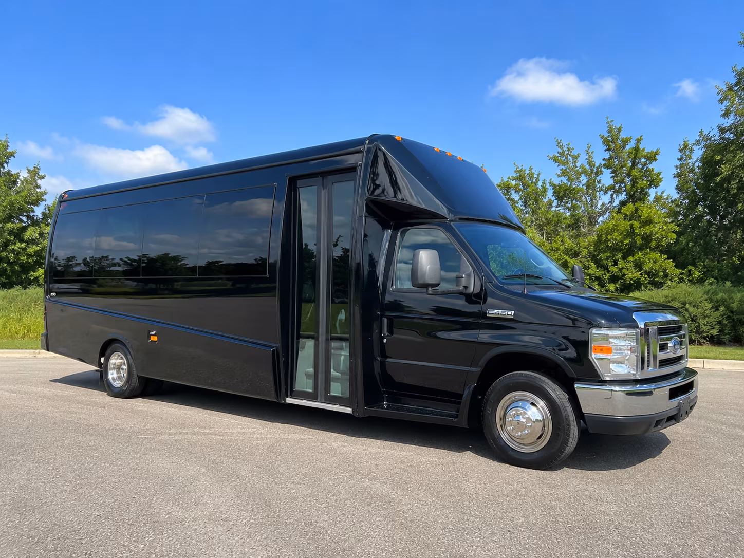 charter buses for large syracuse prom groups and school organized shuttles
