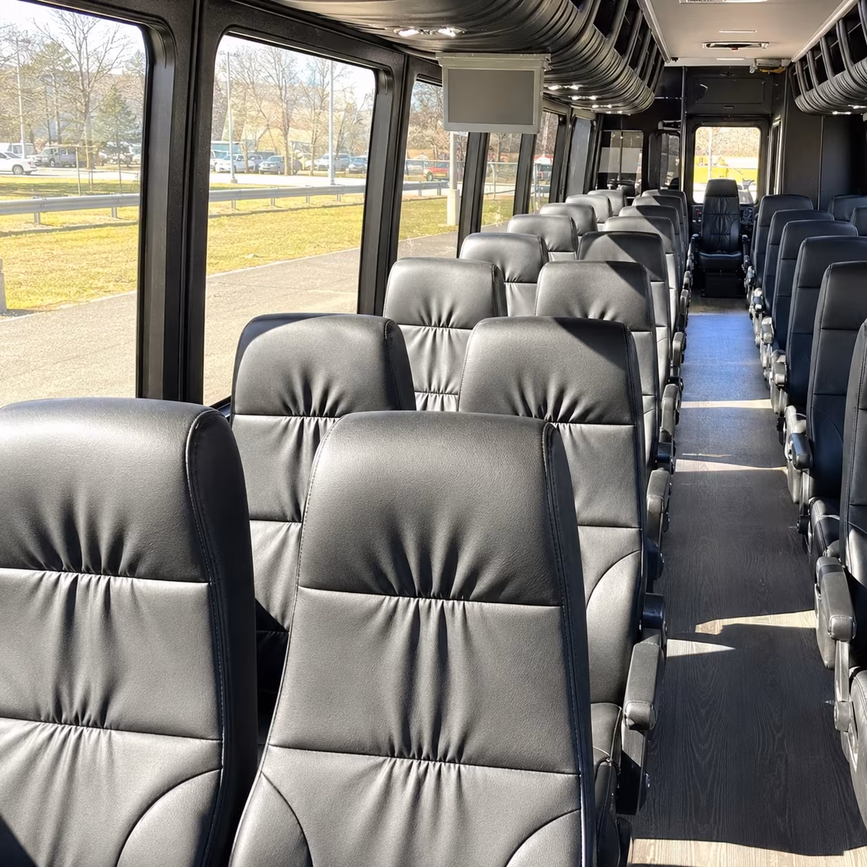charter buses to seneca lake and cayuga lake wineries