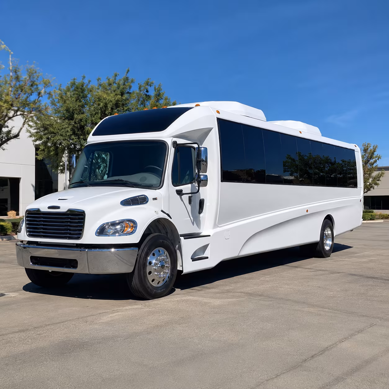 syracuse 20 passenger minibus