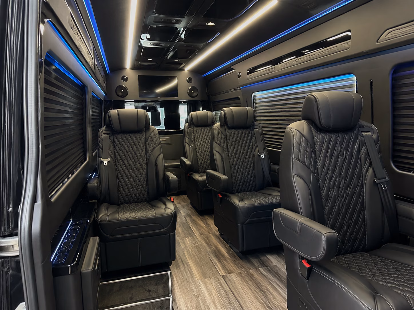syracuse airport transportation onboard seating