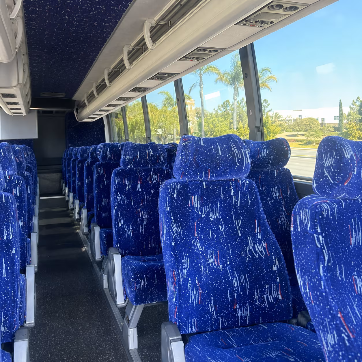 syracuse charter bus rentals for long distance college and university group trips