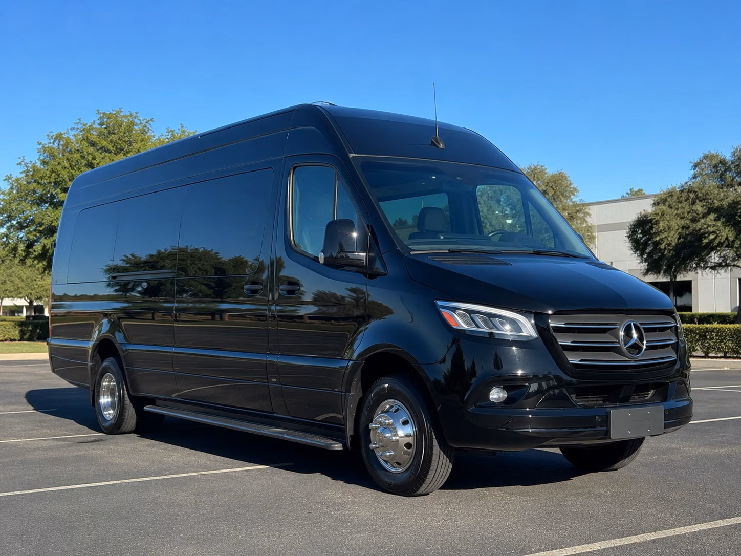 syracuse sprinter van with driver