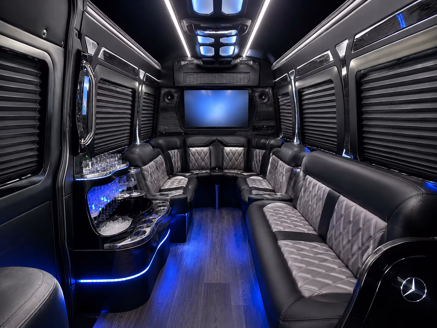 wine tour bus rentals for bachelorette and birthday groups in syracuse